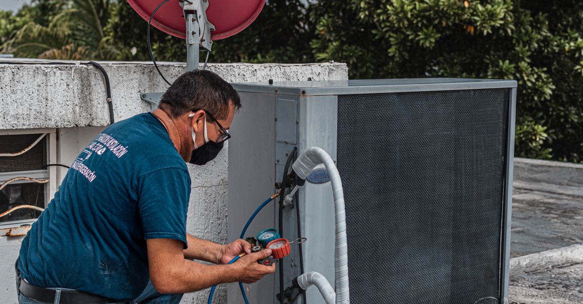HVAC Field Service Management Software Costs in India — blog post thumbnail